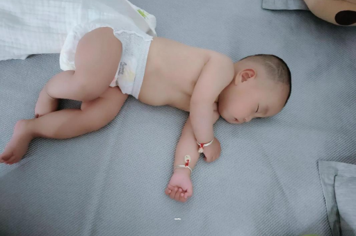 肥城怀孕肚子撑的难受